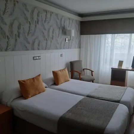 Almirante Отель